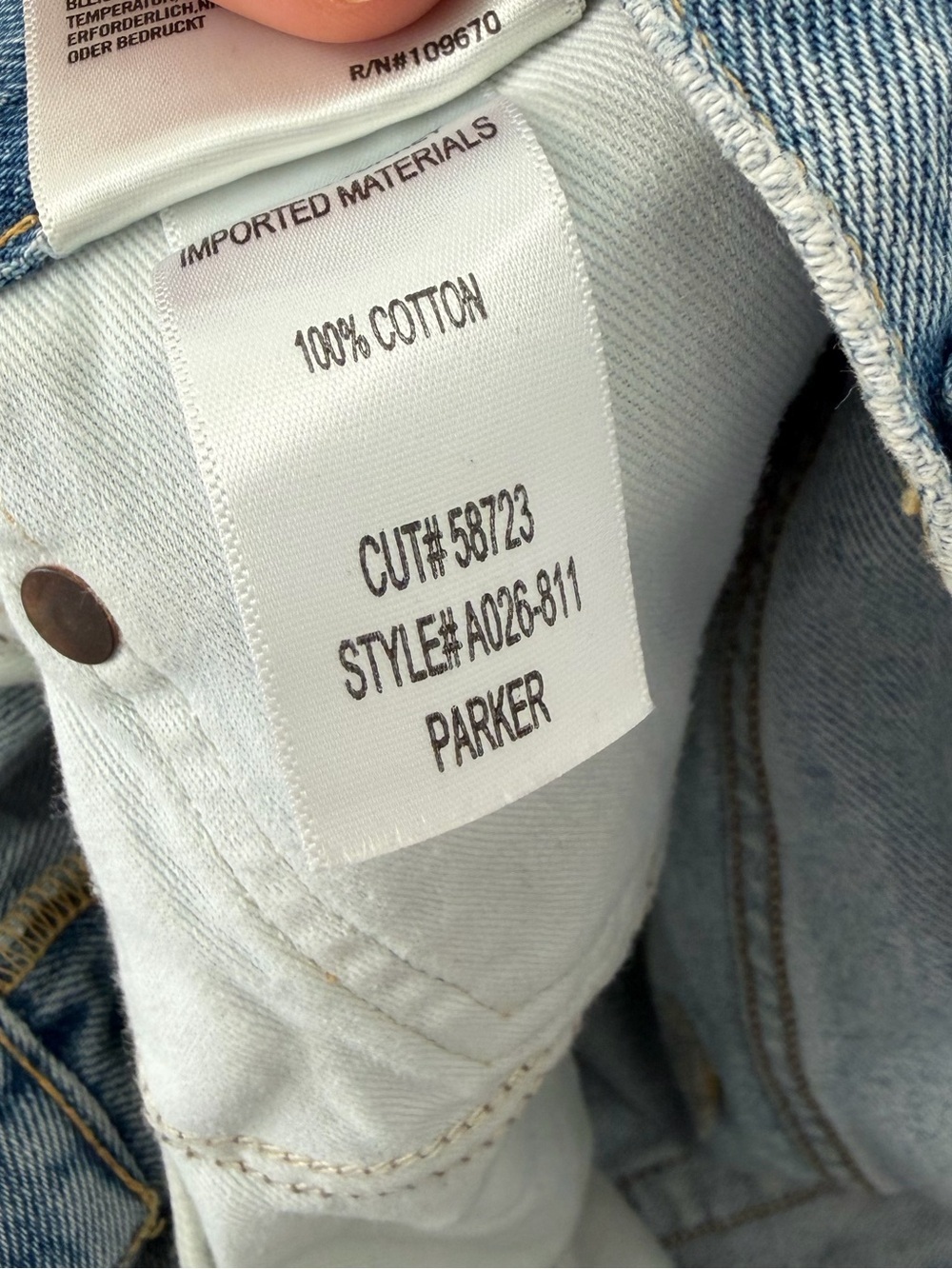 Agolde PARKER VINTAGE CUT OFF SHORT IN SWAPMEET - Picture 8 of 10